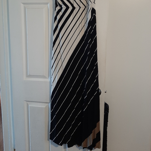 Le Chateau tube top dress long Medium - Picture 2 of 3